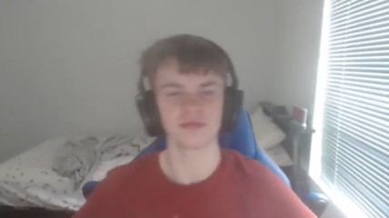 Foodistzen sings a cool fucking song or something